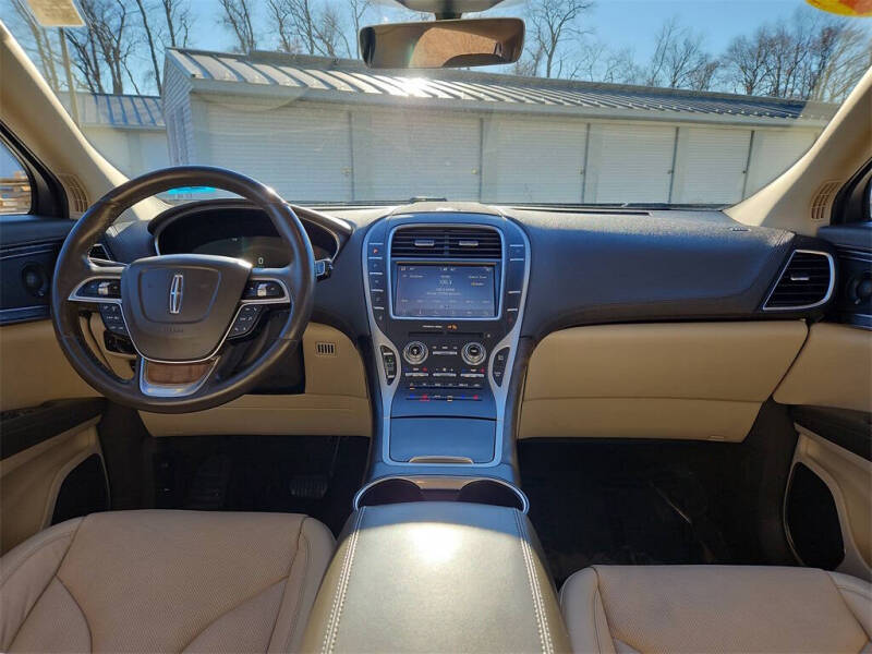 2020 Lincoln Nautilus Reserve