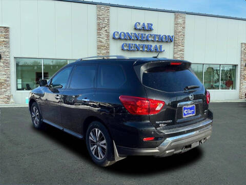 2017 Nissan Pathfinder SL