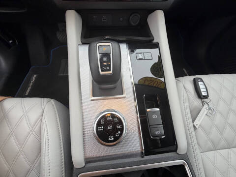 2023 Mitsubishi Outlander PHEV SEL