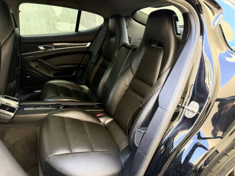 2015 Porsche Panamera