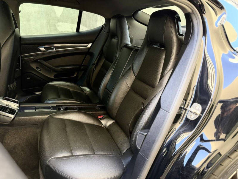 2015 Porsche Panamera