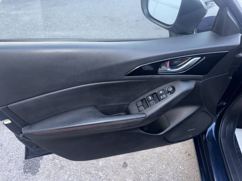 2015 Mazda MAZDA3 s Touring