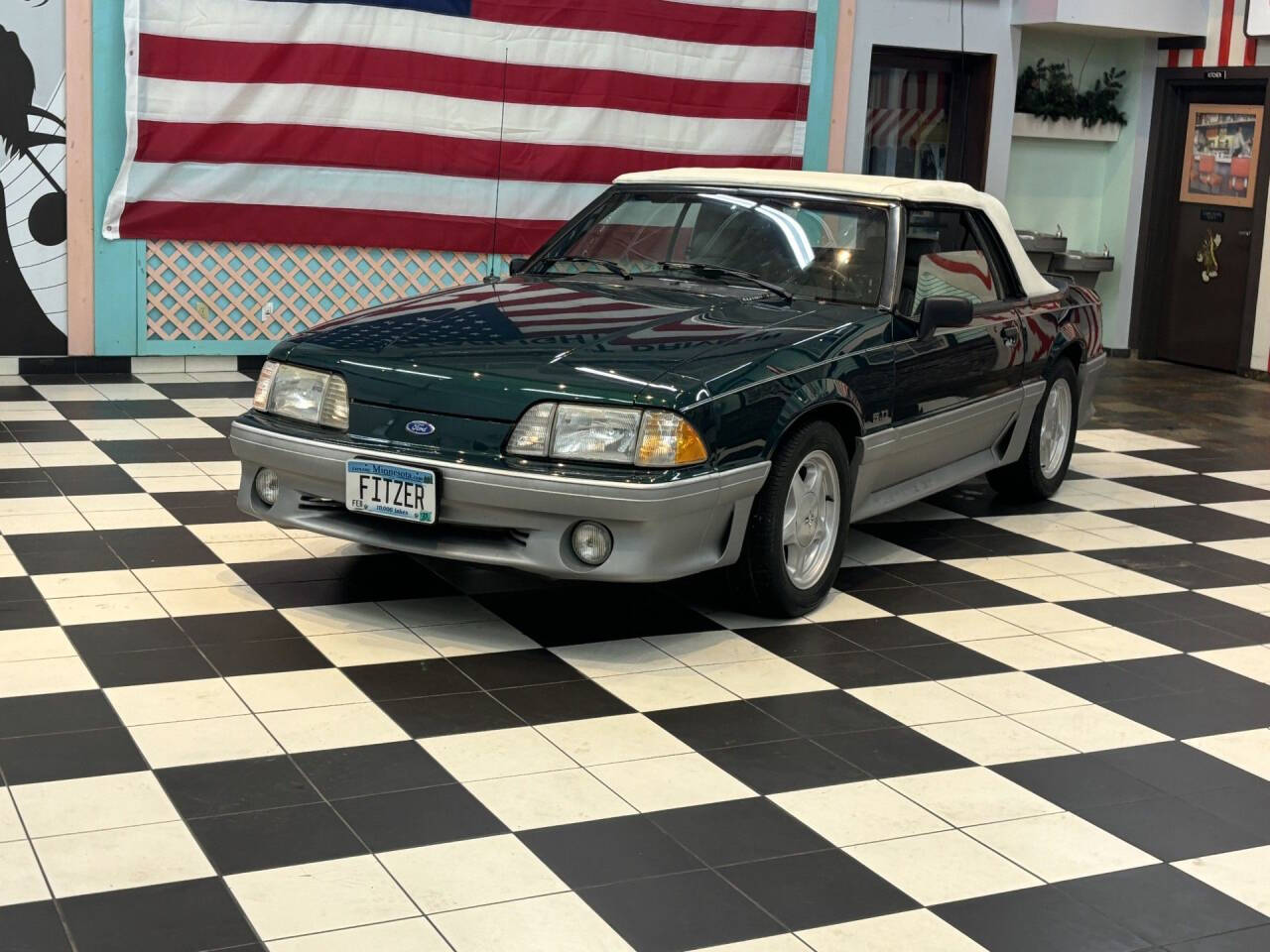 1992 Ford Mustang 2