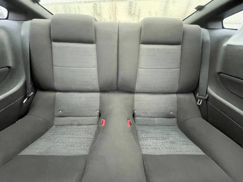 2007 Ford Mustang V6 Deluxe