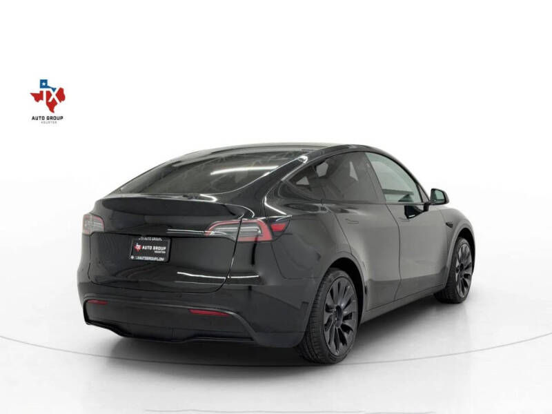 2024 Tesla Model Y Long Range
