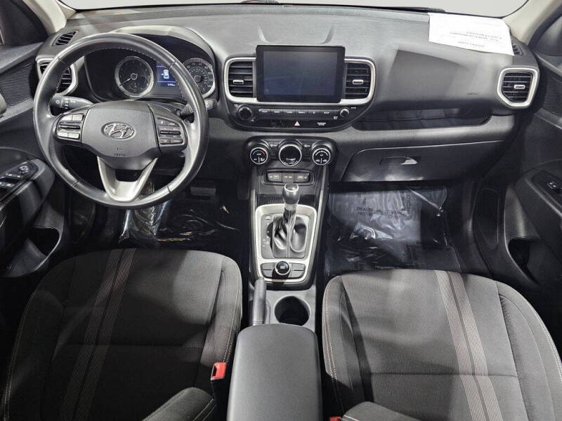 2022 Hyundai Venue SEL