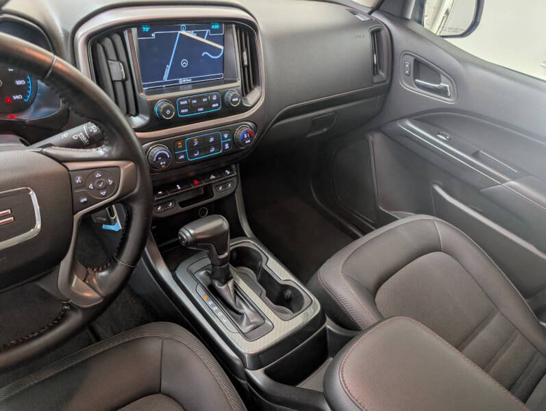 2017 GMC Canyon SLE