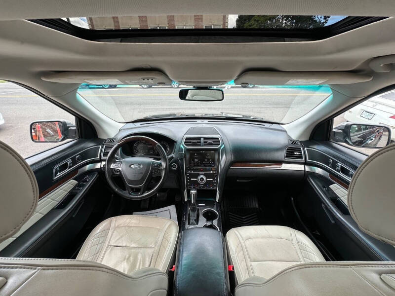 2016 Ford Explorer Platinum