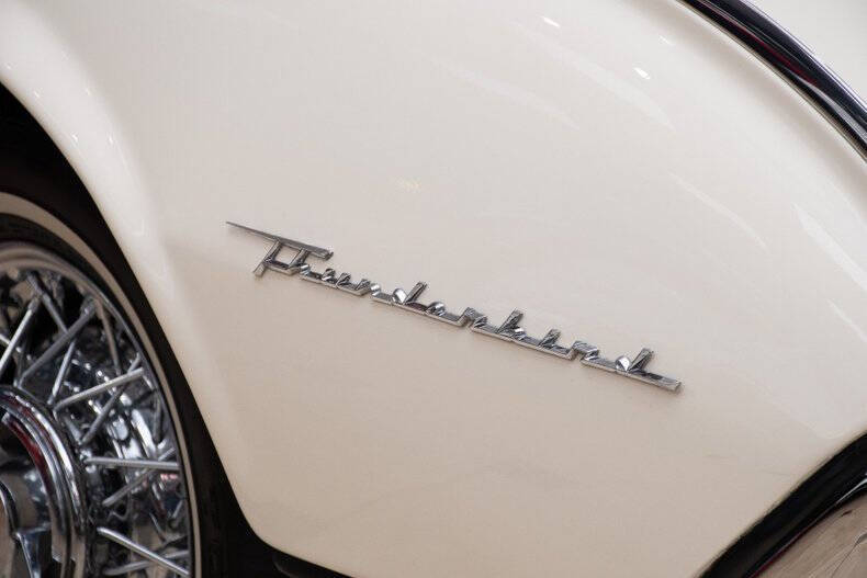 1962 Ford Thunderbird