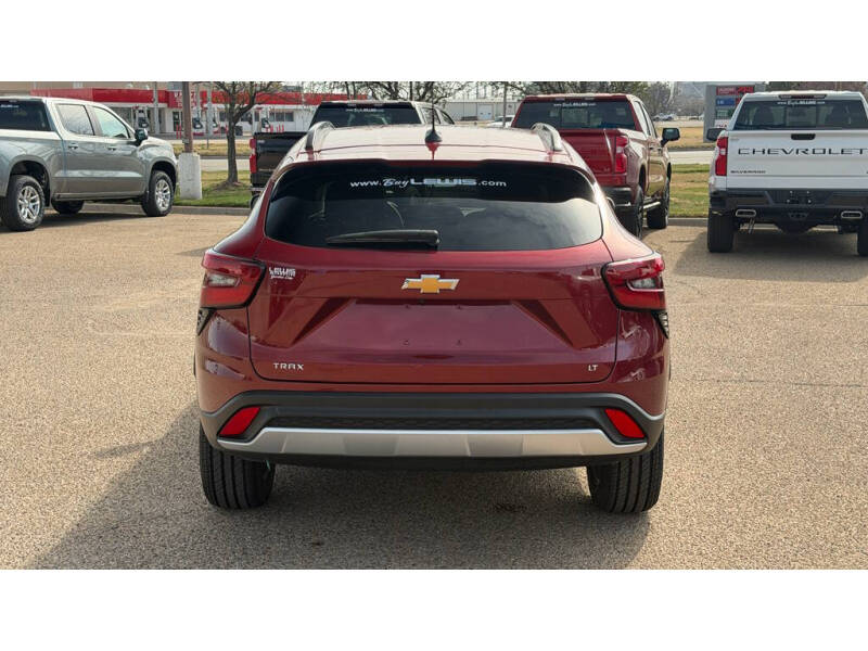 2024 Chevrolet Trax LT