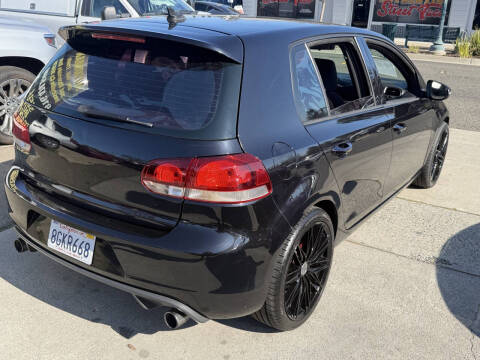 2013 Volkswagen GTI Base PZEV