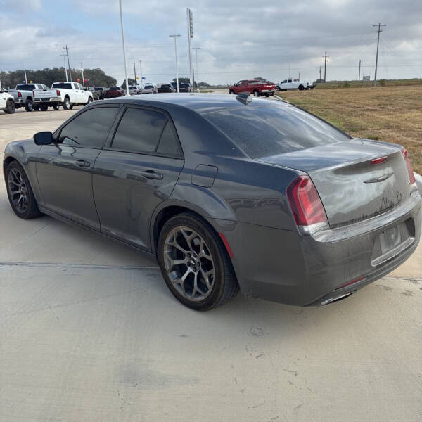 2016 Chrysler 300 S