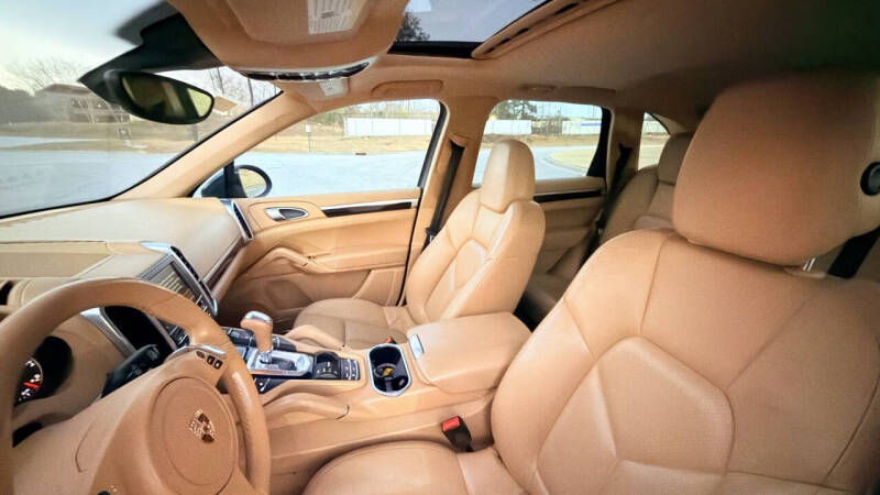 2011 Porsche Cayenne Tiptronic