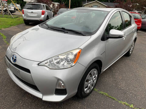 2014 Toyota Prius c Two
