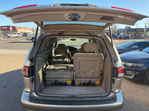 2002 Toyota Sienna LE