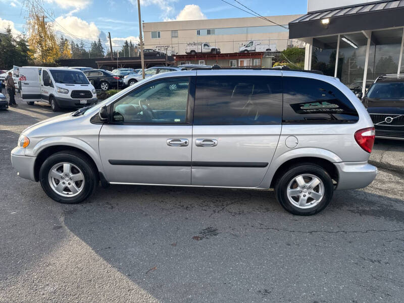 2005 Dodge Caravan SXT