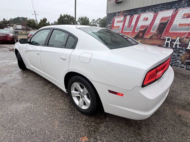 2013 Dodge Charger SE