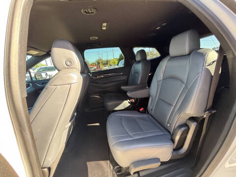 2022 Buick Enclave Essence