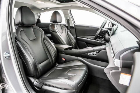 2025 Hyundai Elantra Hybrid Limited