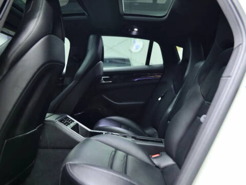 2017 Porsche Panamera