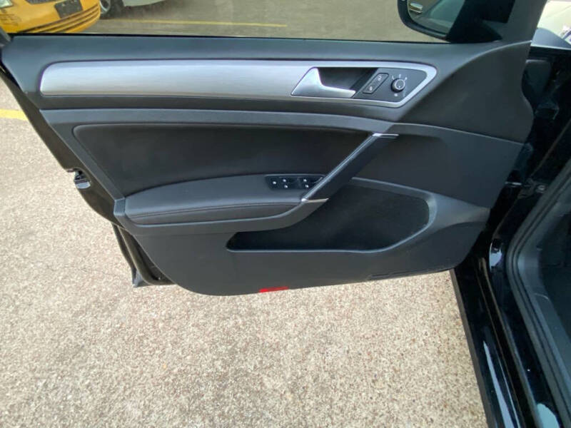 2015 Volkswagen Golf SportWagen TSI S