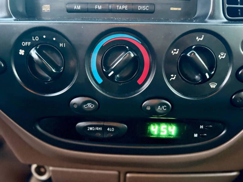 2004 Toyota Tundra Limited