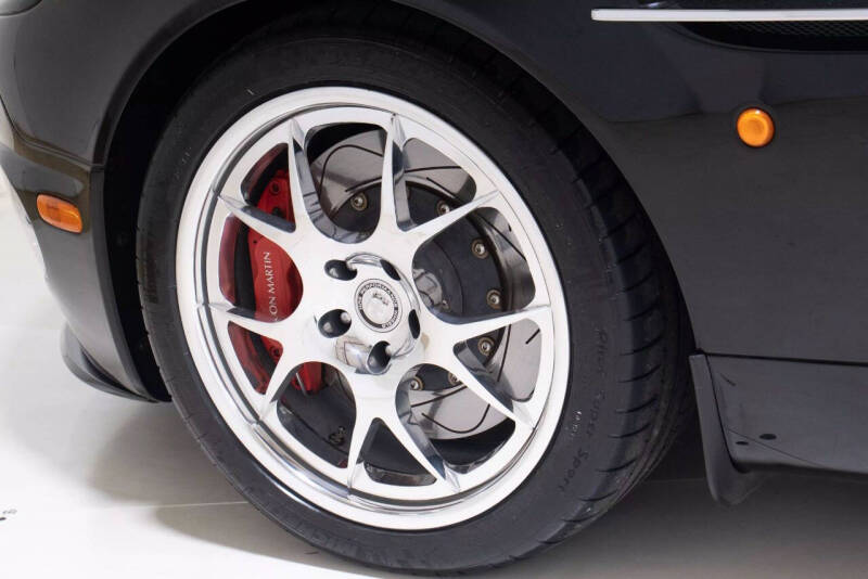 2006 Aston Martin V12 Vanquish S