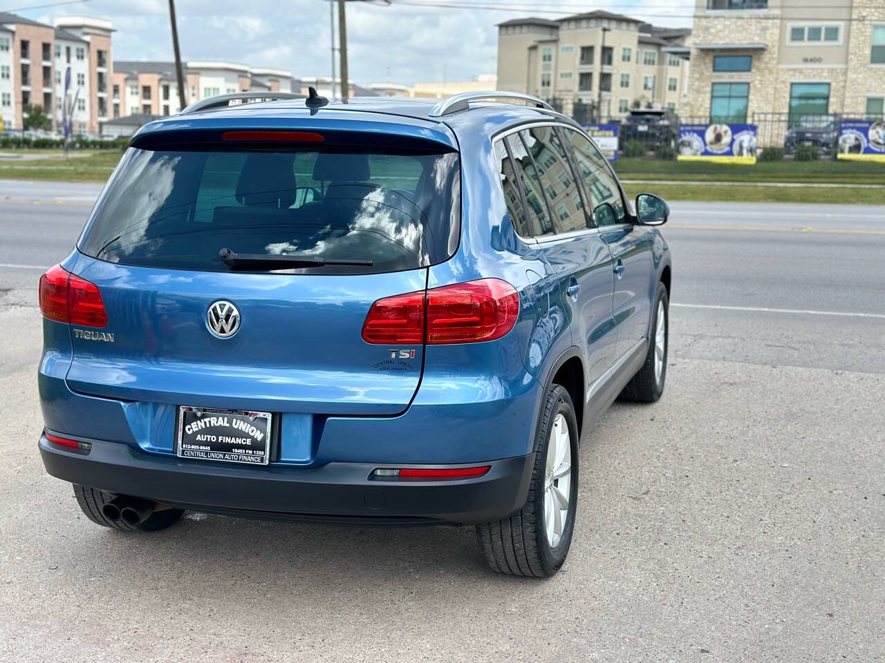 2017 Volkswagen Tiguan for sale at Central Union Auto Finance LLC in Austin, TX