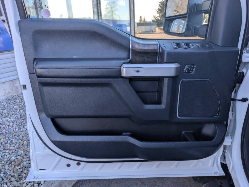 2022 Ford F-450 Super Duty Lariat