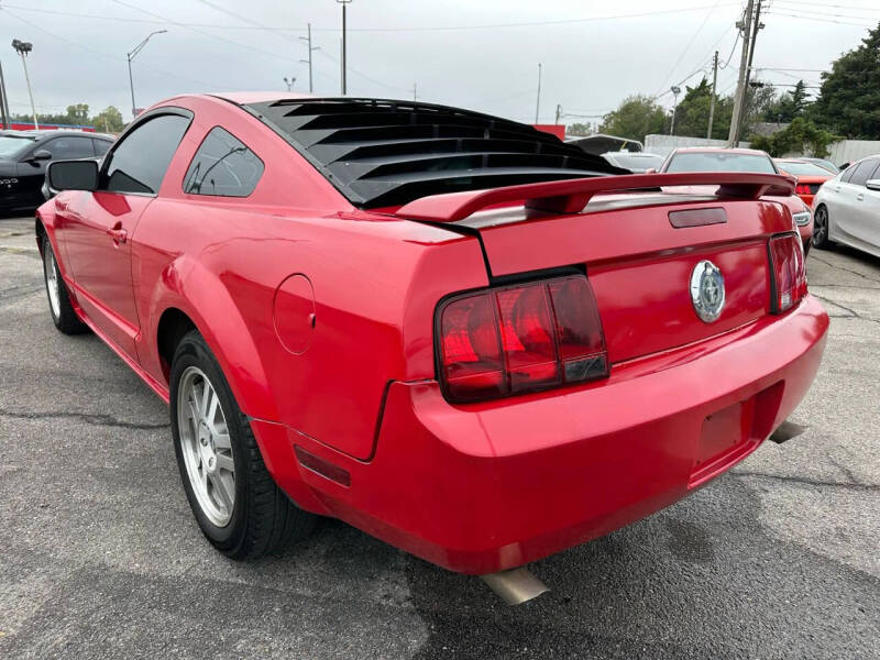 2006 Ford Mustang GT Deluxe