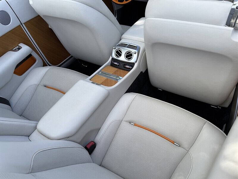 2019 Rolls-Royce Dawn 23