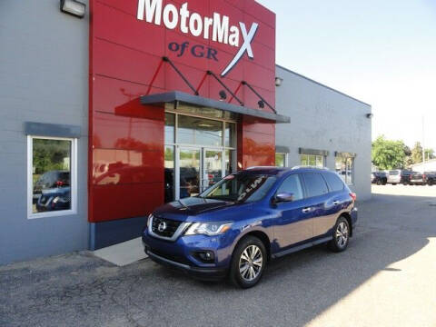 2020 Nissan Pathfinder for sale at MotorMax of GR in Grandville MI