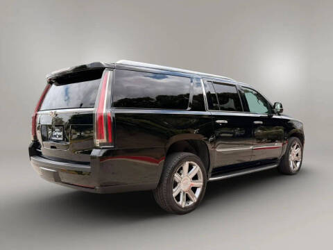 2017 Cadillac Escalade ESV Premium Luxury