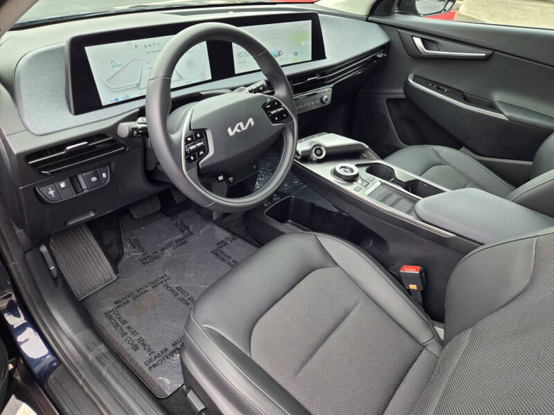 2024 Kia EV6 Light