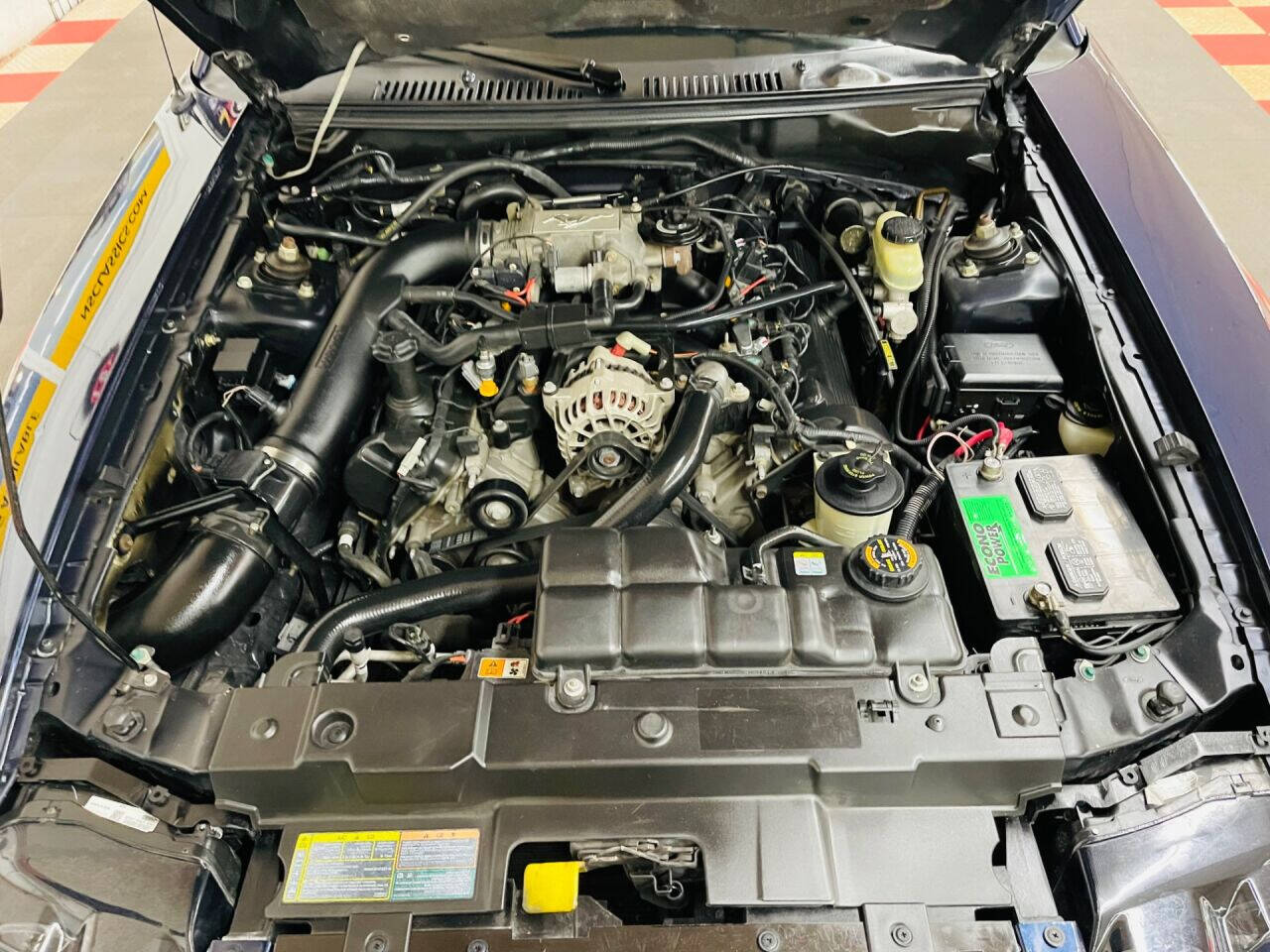 2001 Ford Mustang 16