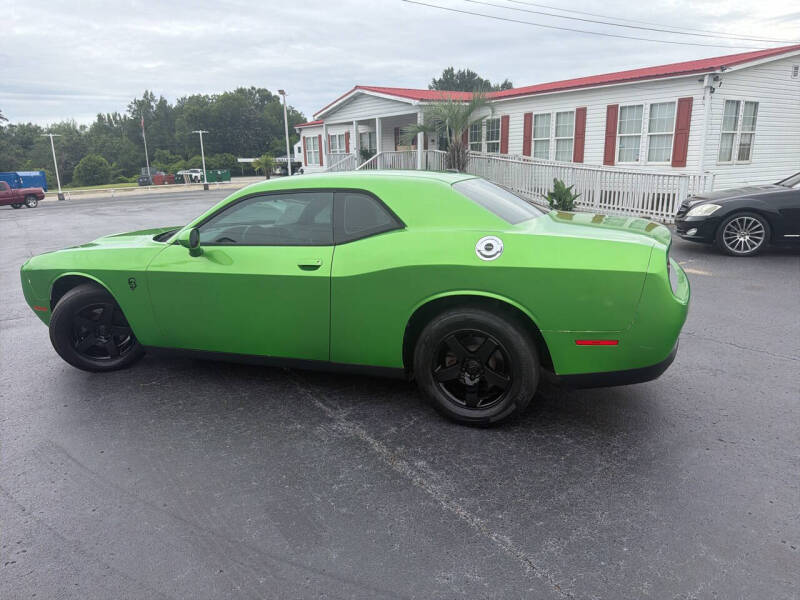 2015 Dodge Challenger SXT