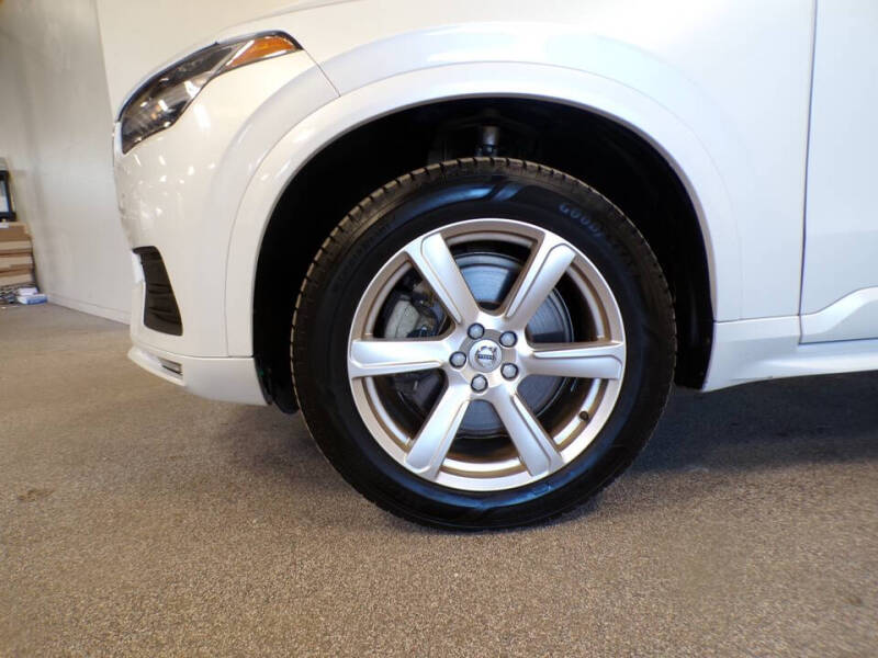 2023 Volvo XC90 B5 Core