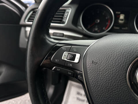 2018 Volkswagen Passat 2.0T SE