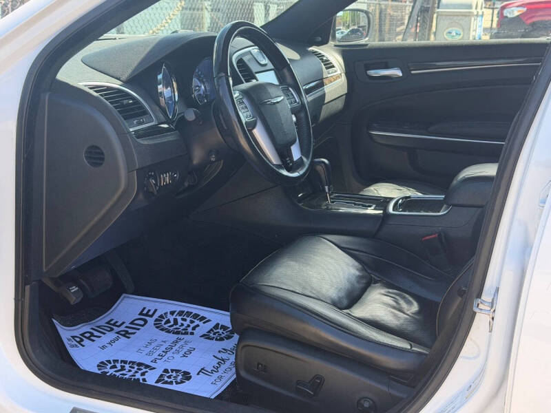 2013 Chrysler 300 C