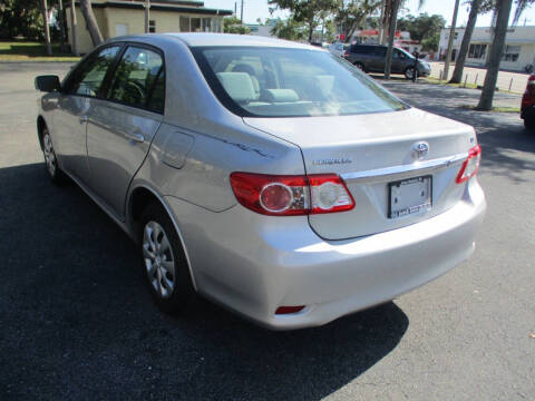 2011 Toyota Corolla LE