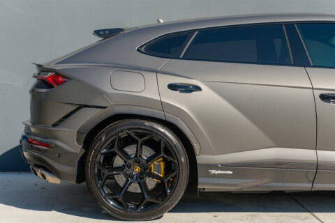 2024 Lamborghini Urus Performante