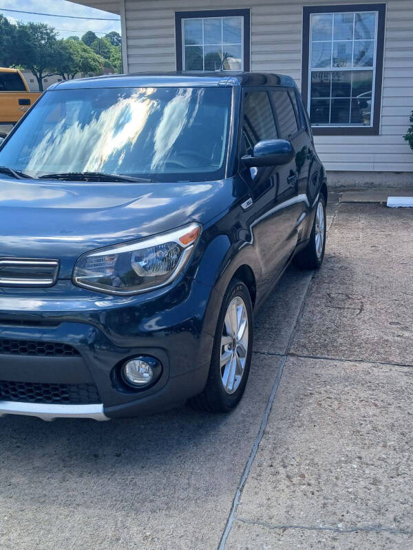 2017 Kia Soul +
