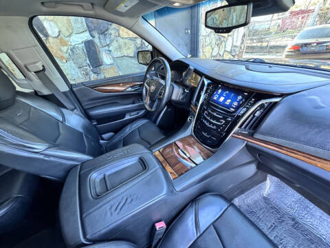 2015 Cadillac Escalade Premium