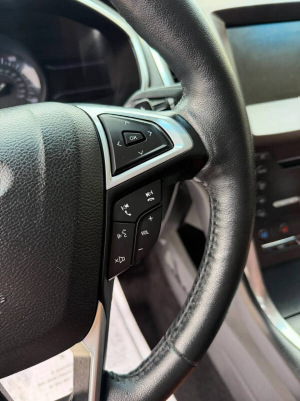 2015 Ford Edge Titanium - Photo 21