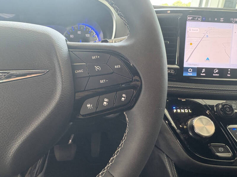 2025 Chrysler Pacifica Limited