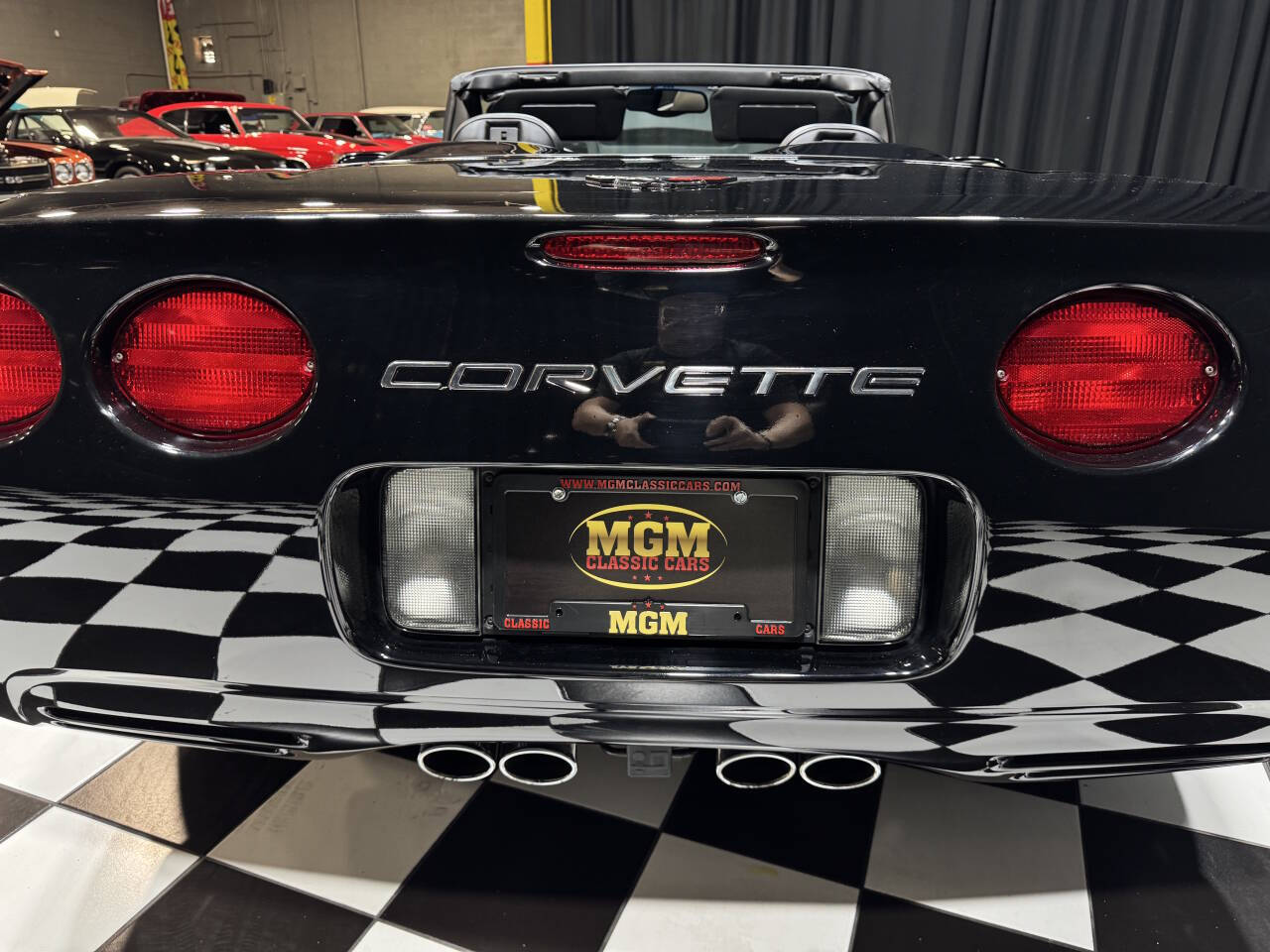 2004 Chevrolet Corvette 32