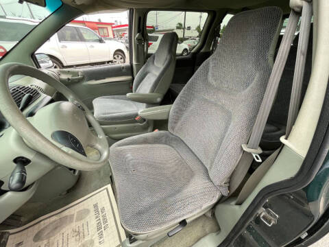 1997 Dodge Grand Caravan SE