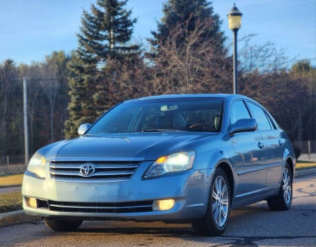 2007 Toyota Avalon for sale at KG MOTORS in West Newton MA