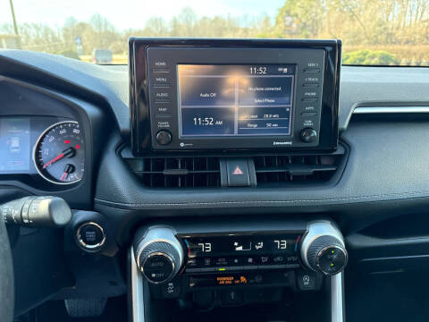 2022 Toyota RAV4 XLE