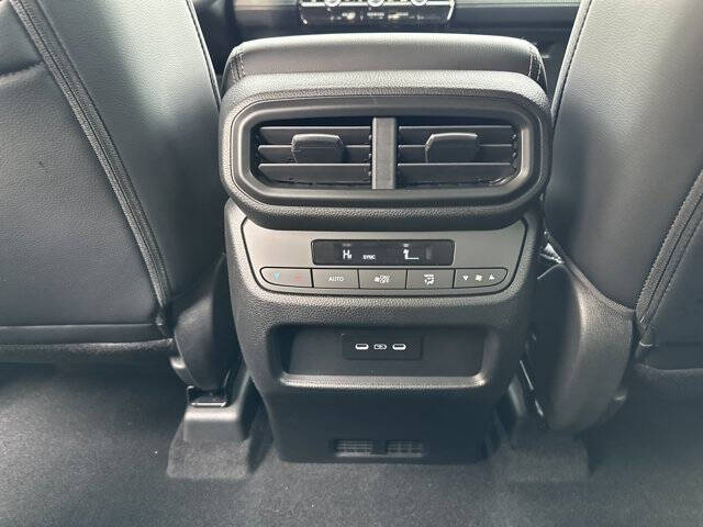 2025 Honda Pilot Touring